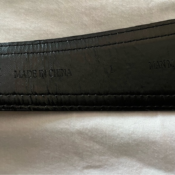 Elegant Black and Cream Women's Belt - Picture 9 of 13